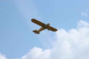 Überflug Piper J-3 Cup